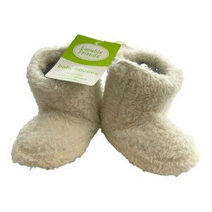 Luvable Friends Baby Booties NWT
